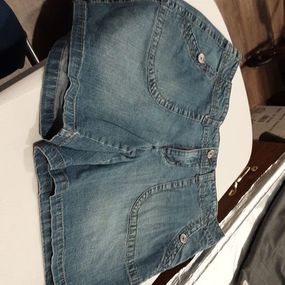 FADED GLORY SIZE 10 SHORTS - Picture 1 of 4